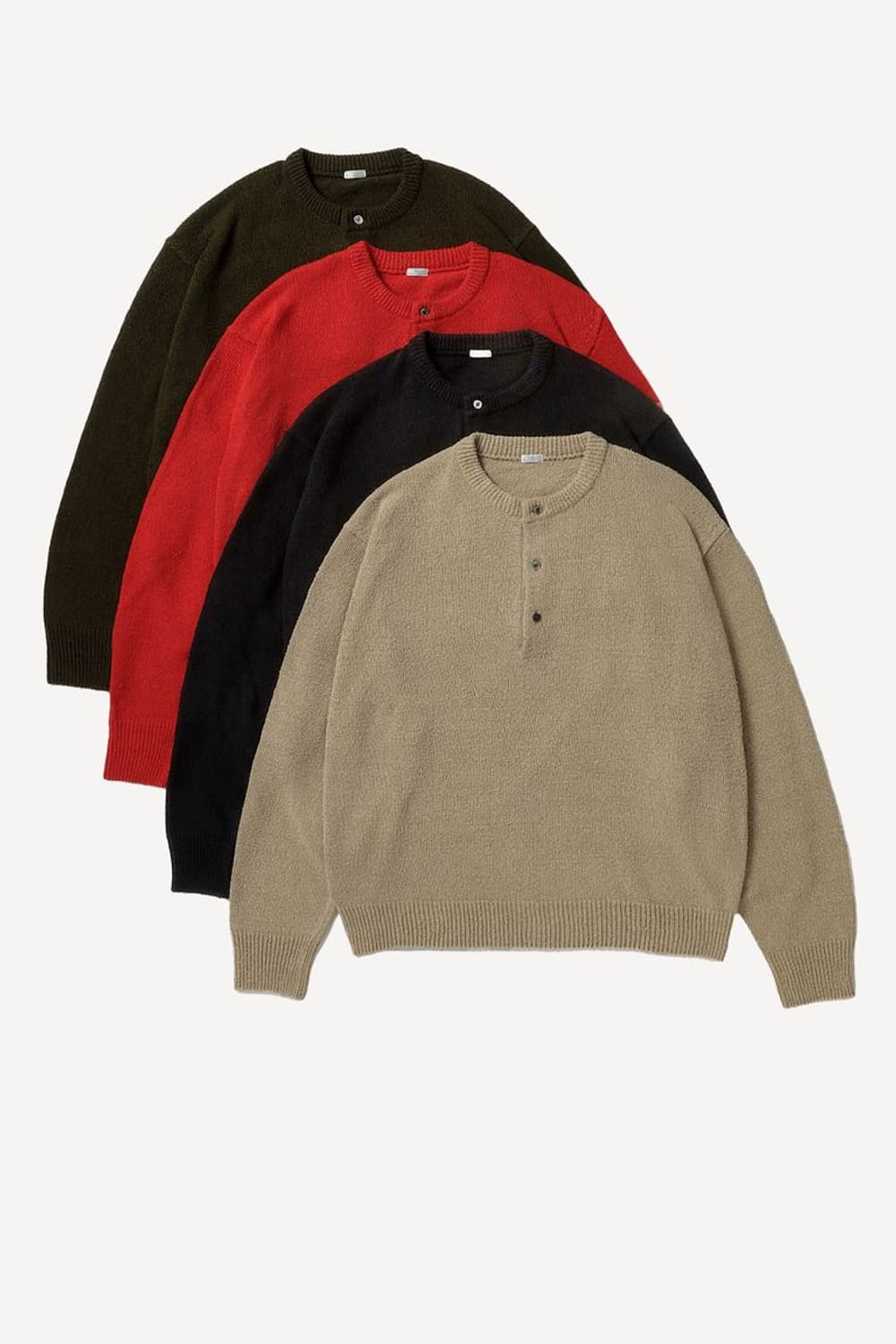 아프레쎄 26ss 실크넵 핸리넥 스웨터 레드 상품이미지1