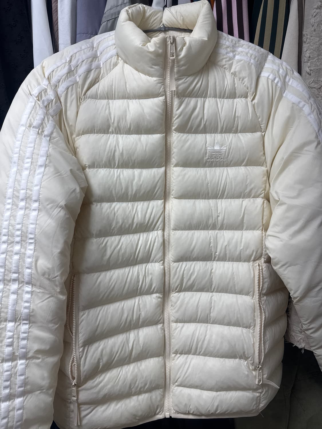 아디다스 경량패딩 아이보리 L 상품이미지1