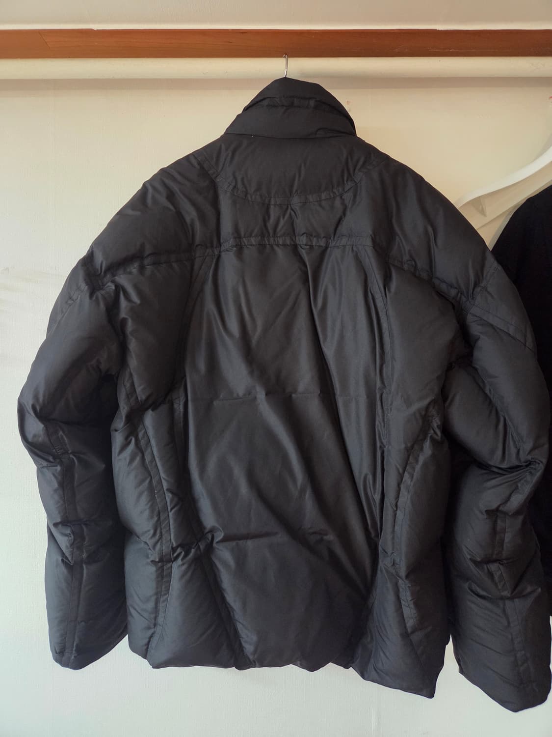 엘무드 GIPI 에이오스 블랙 다운 패딩 46사이즈 상품이미지3