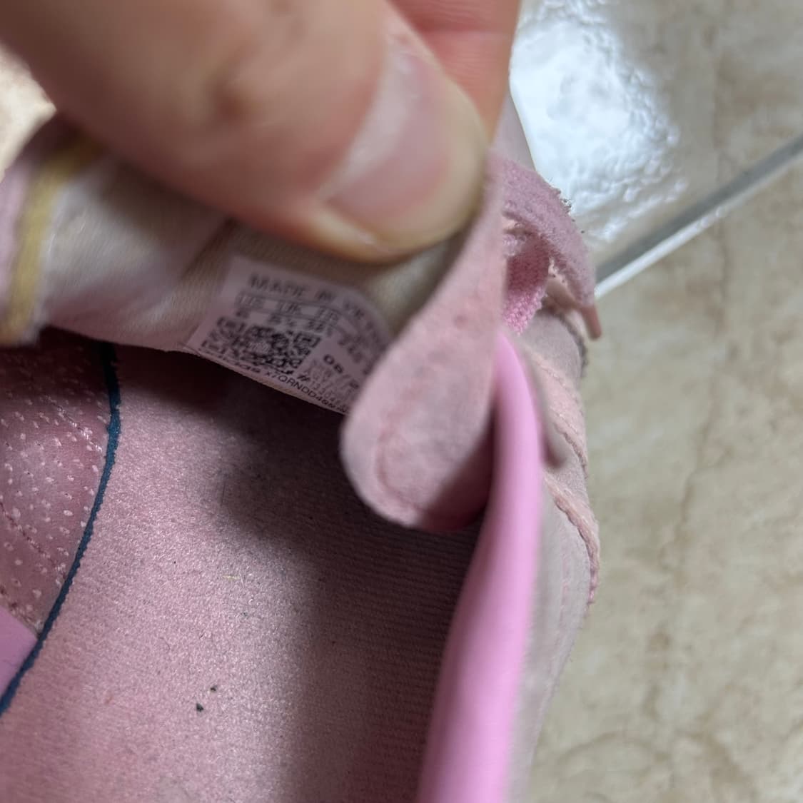 아다다스 버뮤다 스니커즈 상품이미지4