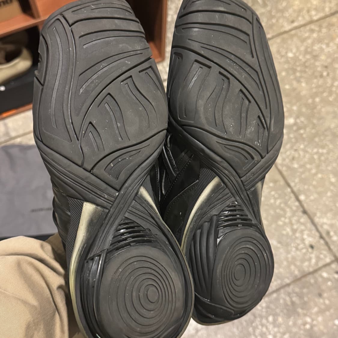 발렌시아가 타이렉스 43 상품이미지3