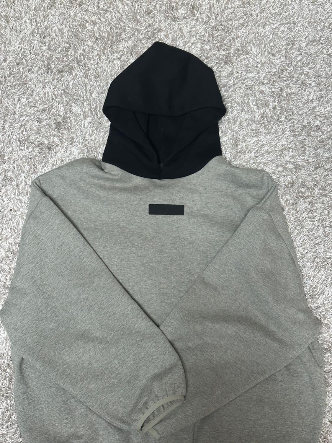 에센셜 후드티 상품이미지1