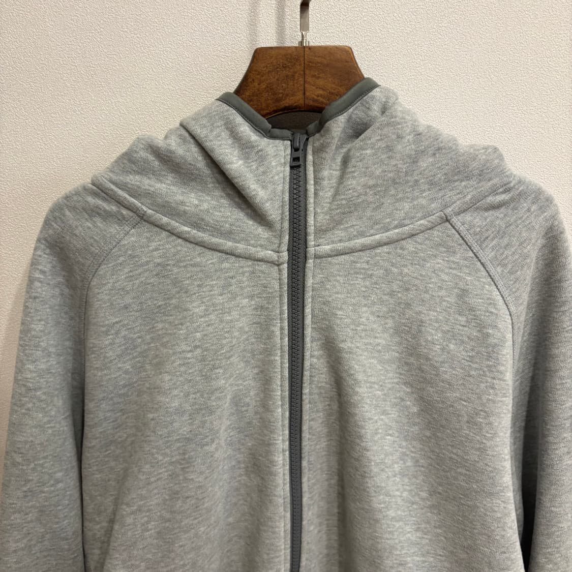 유니클로 후드집업 XL 회색 상품이미지4