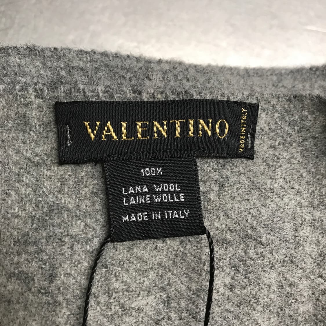 발렌티노 그레이 머플러 상품이미지5