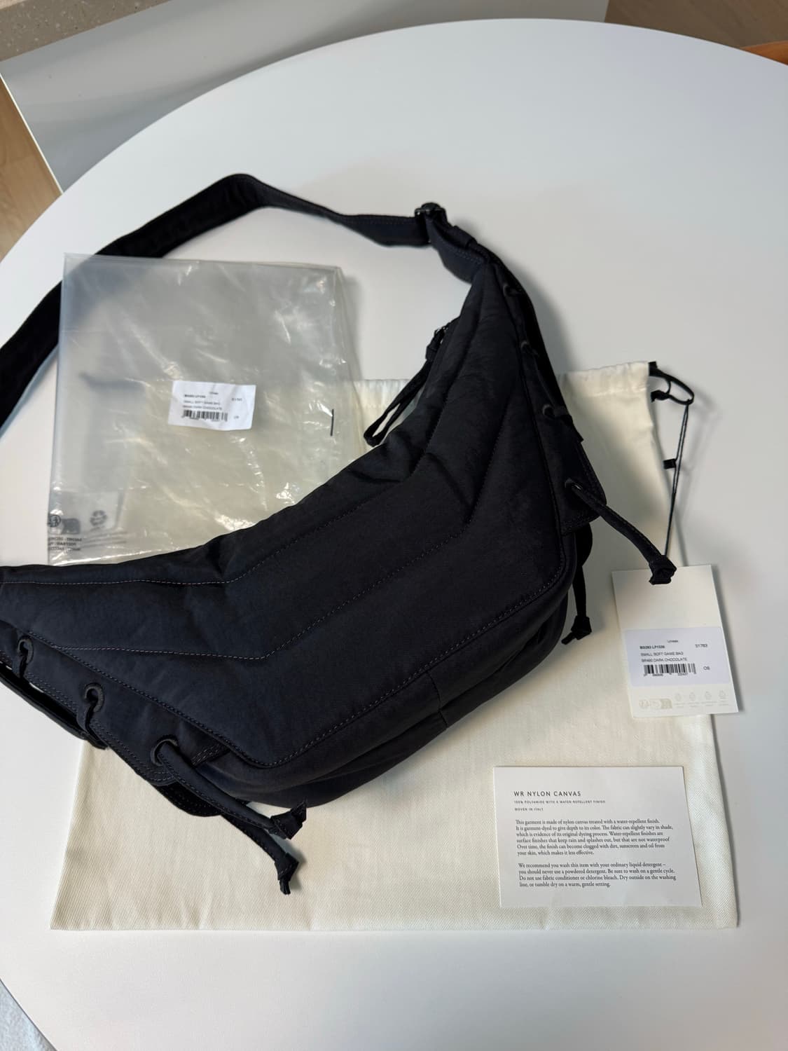 르메르 소프트게임백 스몰 다크초코 상품이미지1