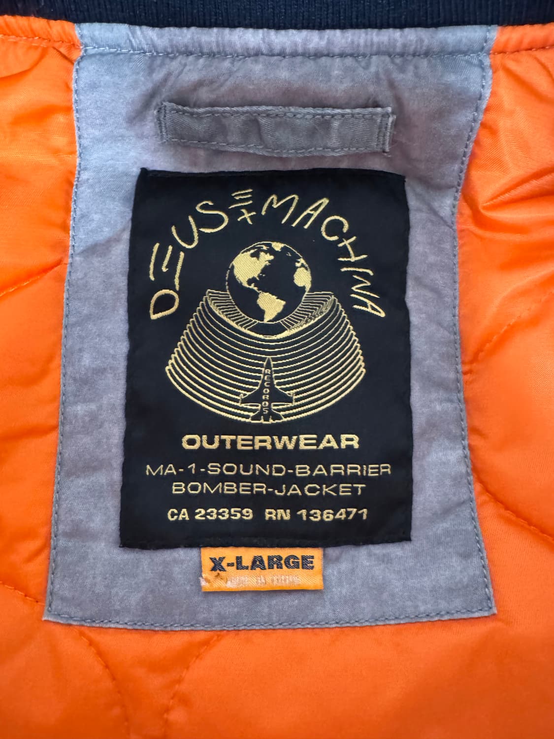 Deus Ex machina Garden Bomber 상품이미지3