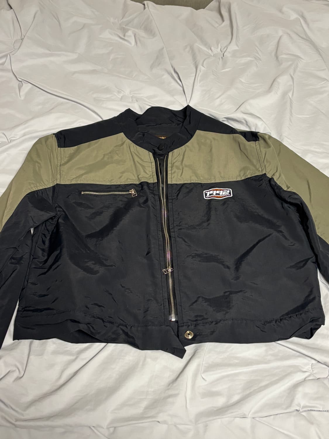 블랙업 버츠 크롭 배색 바이커 자켓 상품이미지2