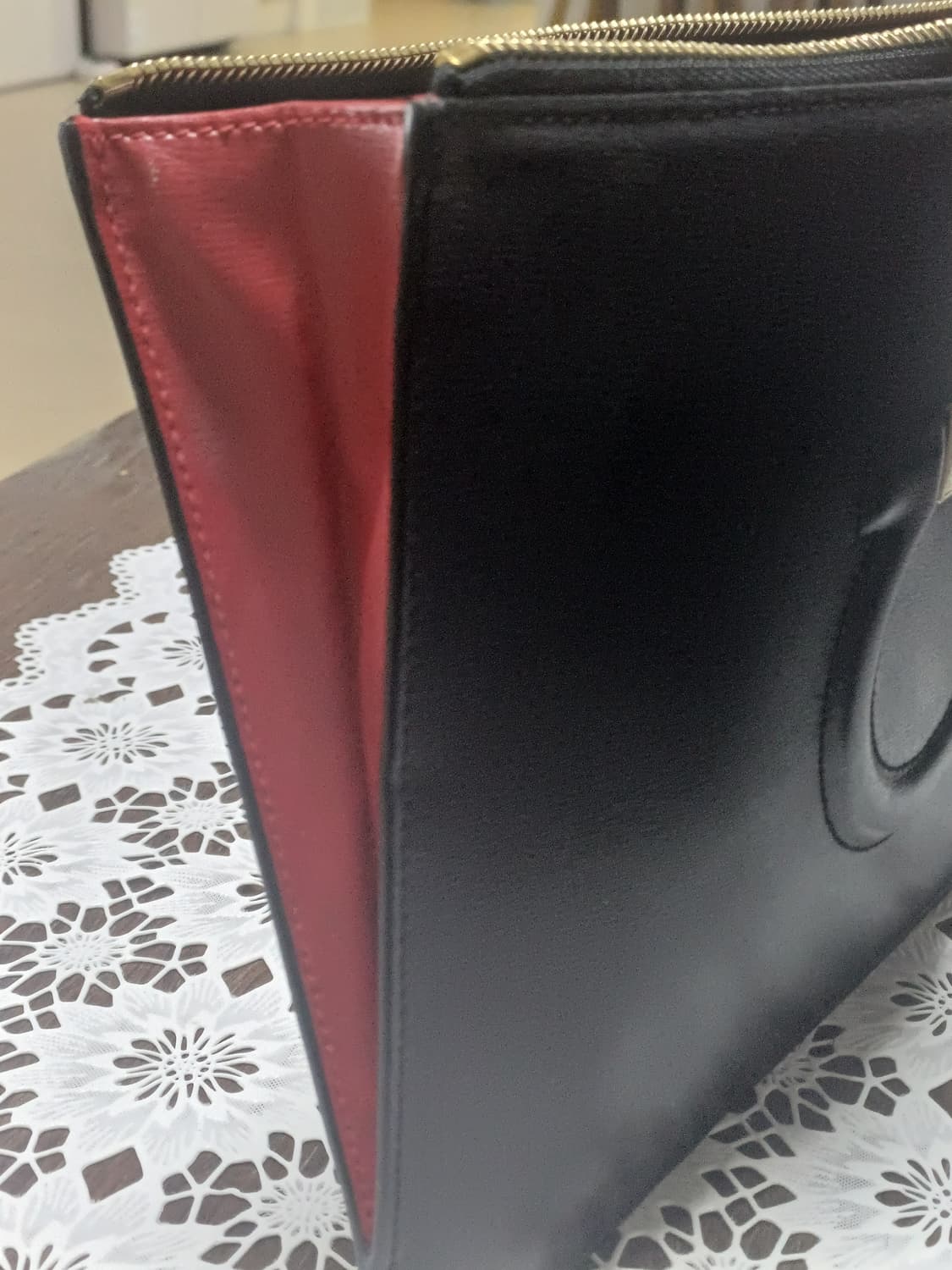 페라가모 간치니 레더 클러치백 상품이미지6