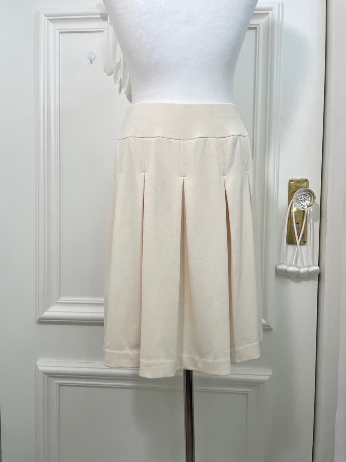 cream pleats banding midi skirt(size-M) 상품이미지5