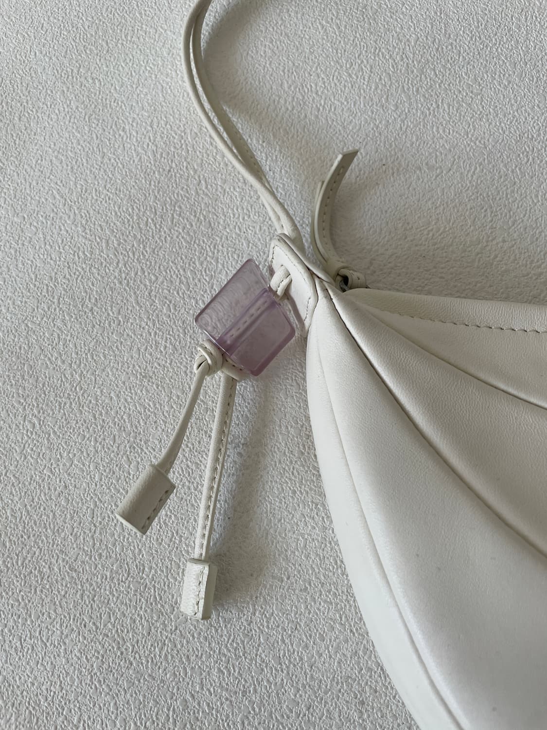 아카이브앱크(Archivépke) 레더 크로스백 상품이미지3