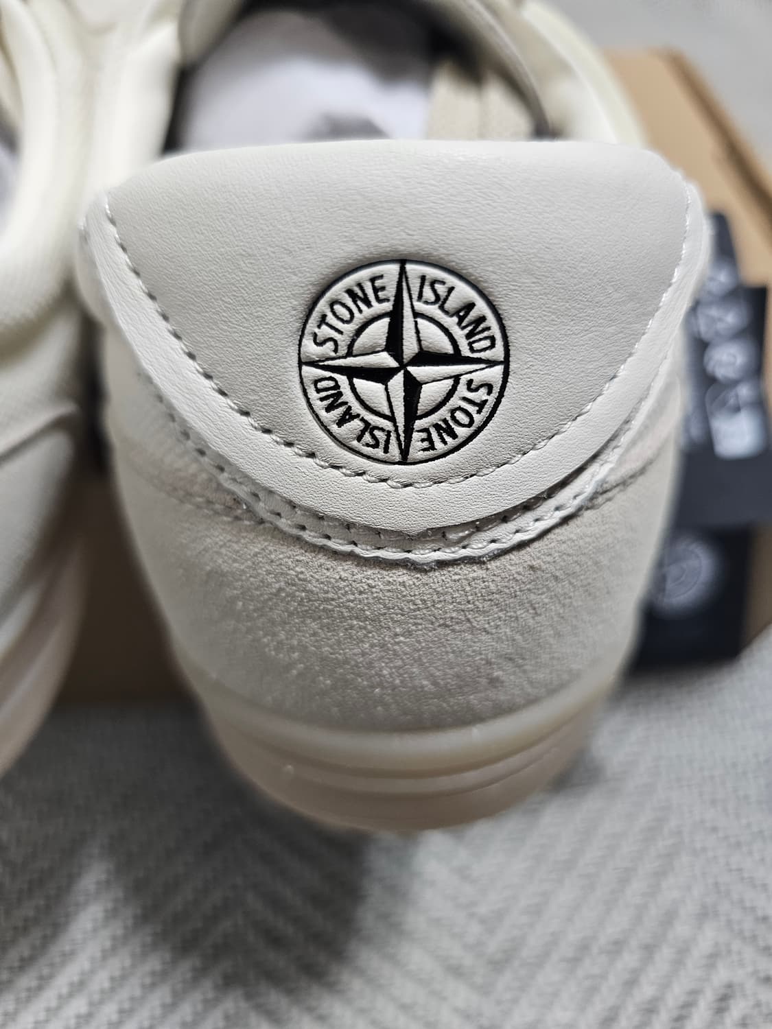 스톤 아일랜드 락 프린티드 레더 스웨이드 트림 캔버스 스니커즈(새 상품) 상품이미지4