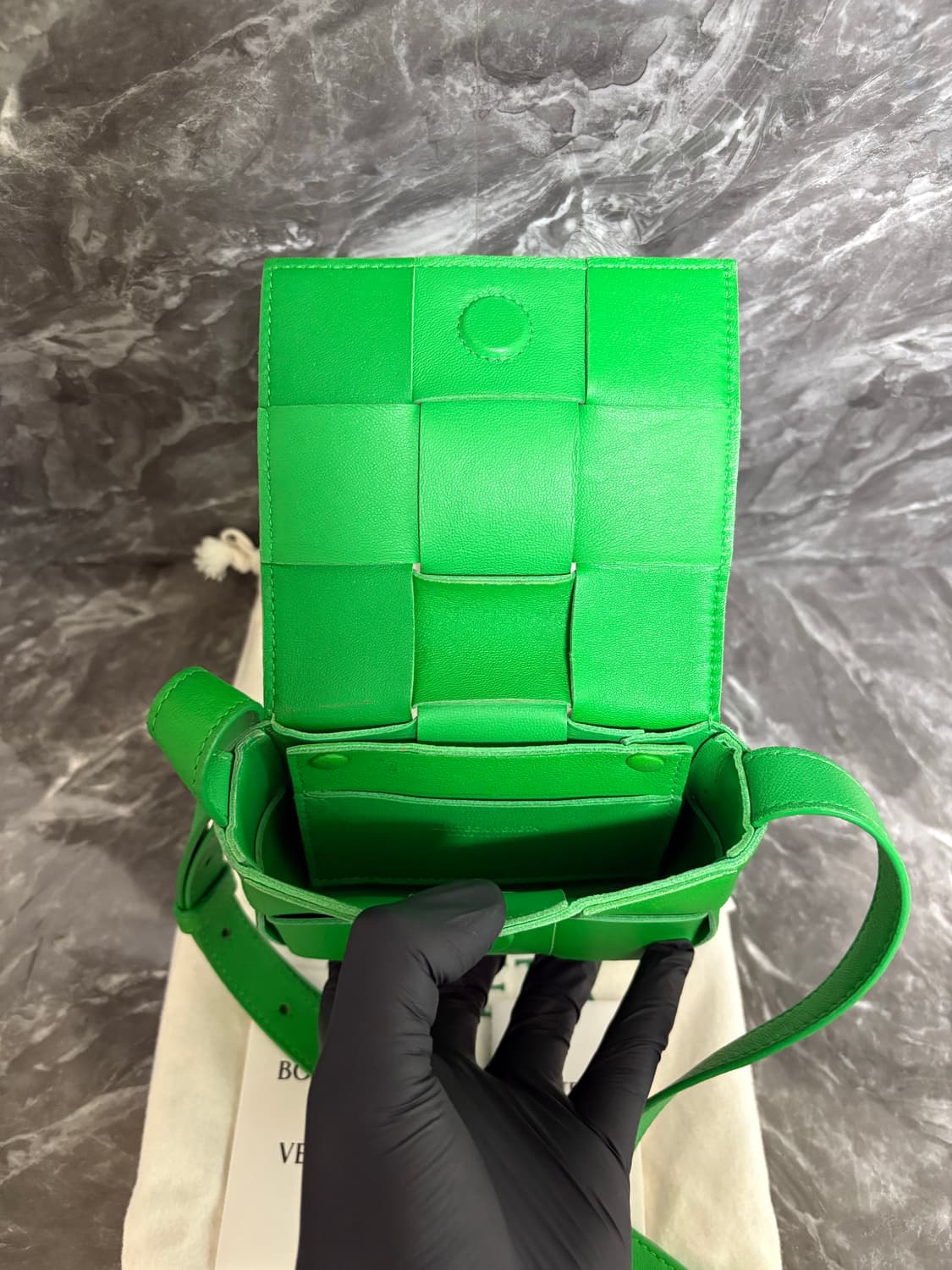 보테가베네타 미니 카세트백 미니백/크로스백 상품이미지3