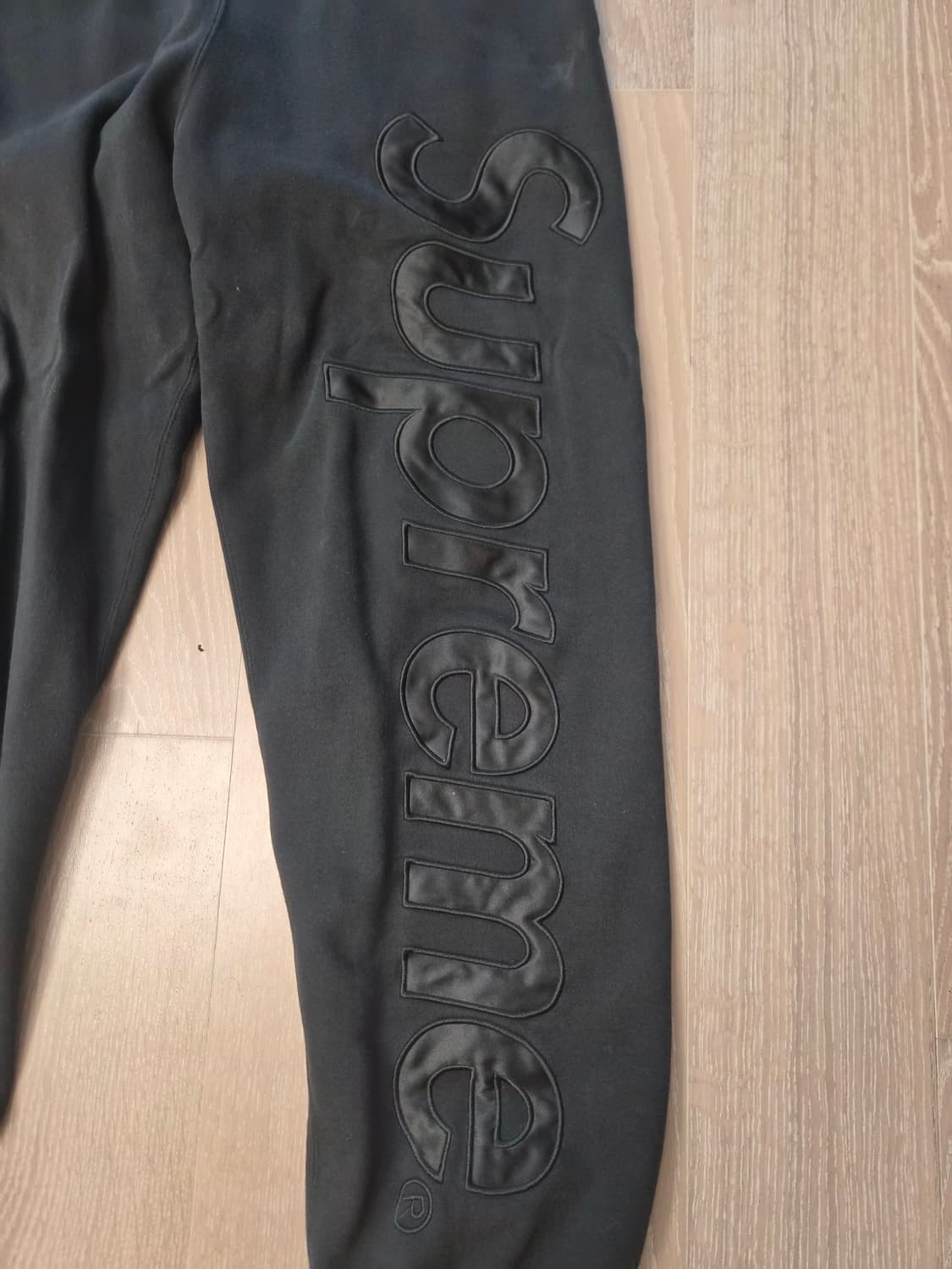 슈프림 사틴 아플리케 스웻팬츠 블랙 M 상품이미지2