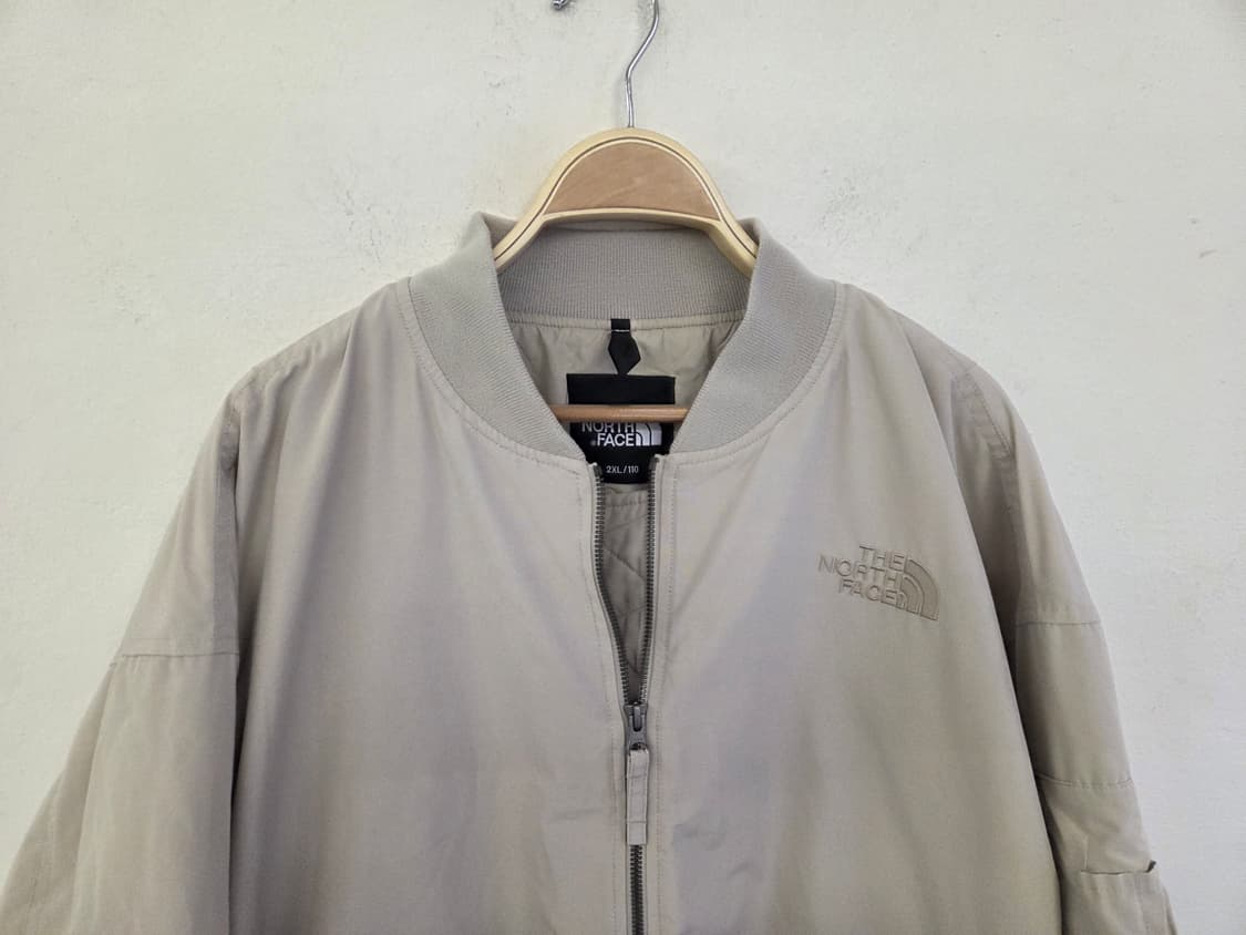 노스페이스 항공점퍼 2XL 베이지 상품이미지2