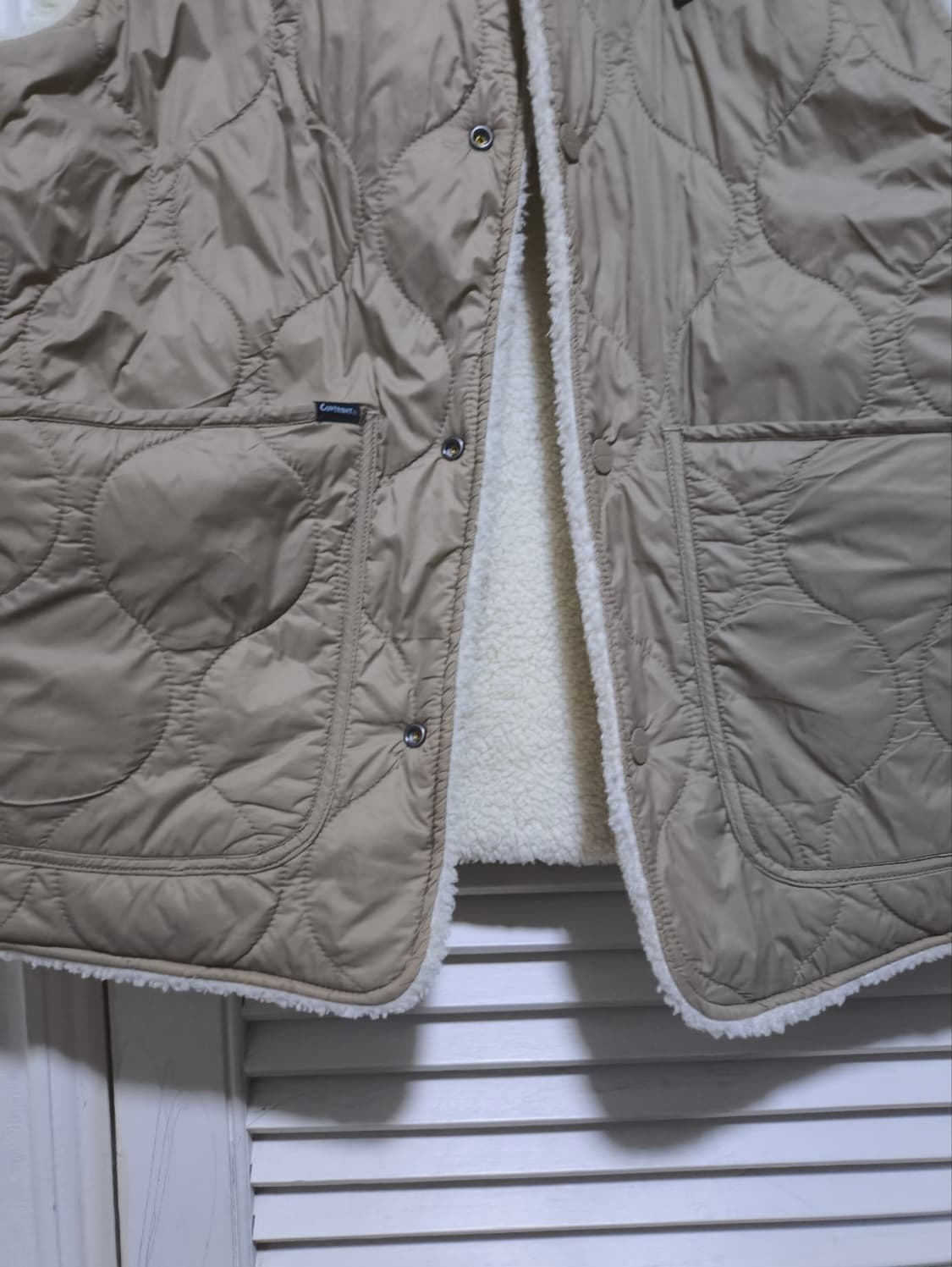 커버낫 리버시블 양털 패딩 조끼 상품이미지3