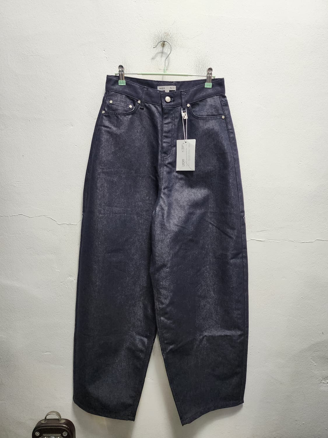 (새상품) Niier Noir 니어노어 로즈자수 인디고 벌룬핏 데님 상품이미지2