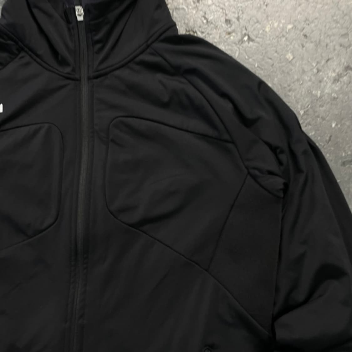 100 데상트 방풍 자켓  상품이미지2