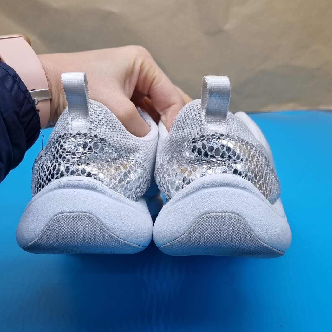 스케쳐스 메모리폼 여성운동화235  상품이미지4