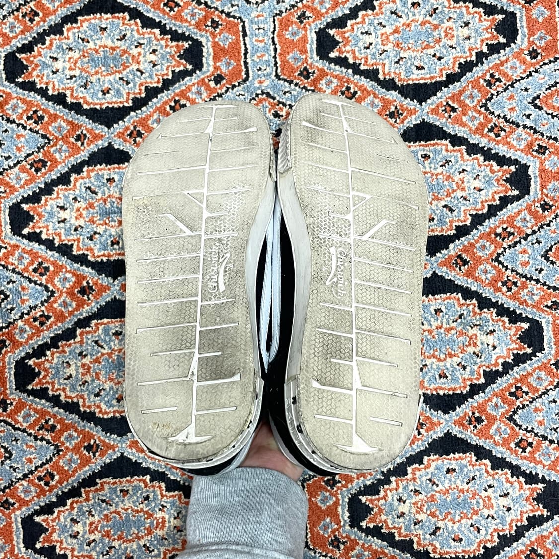 치스윅 블랙 스웨이드 스니커즈 240 상품이미지5