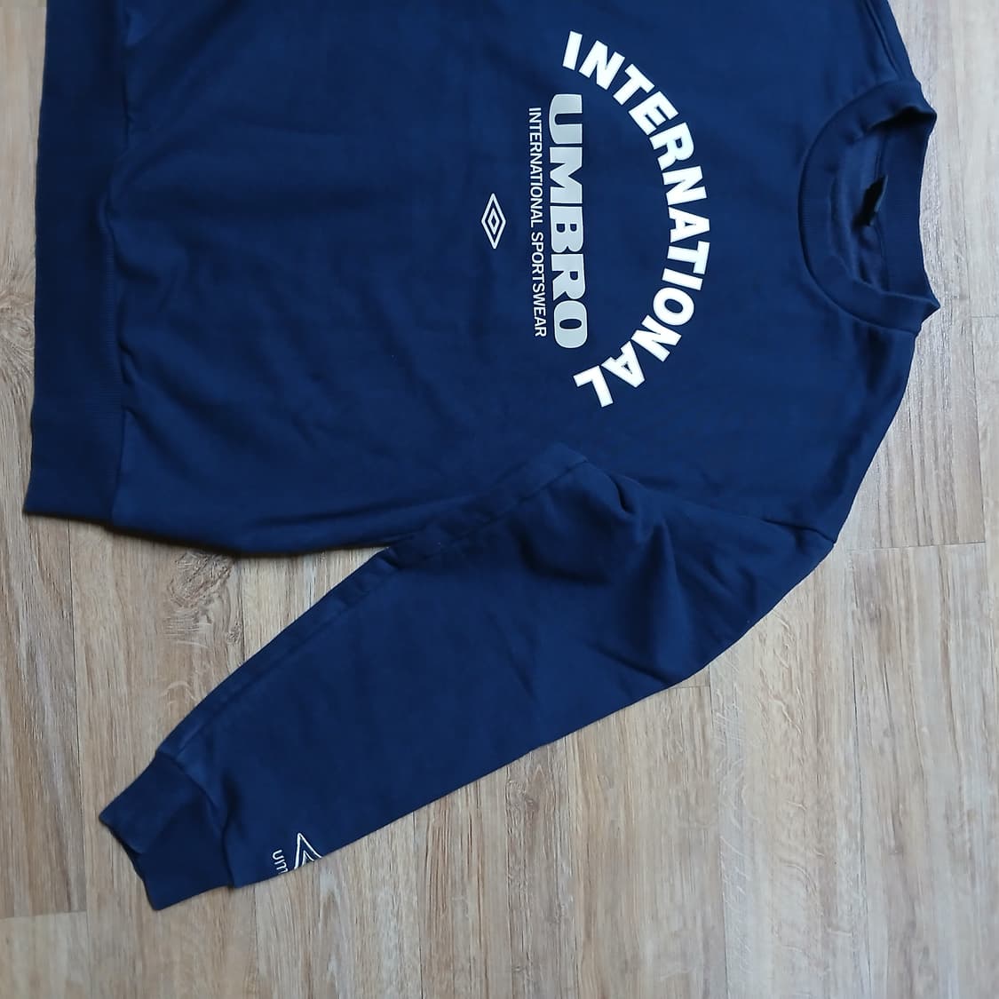 umbro 엄브로 스웻셔츠 맨투맨 90 상품이미지3