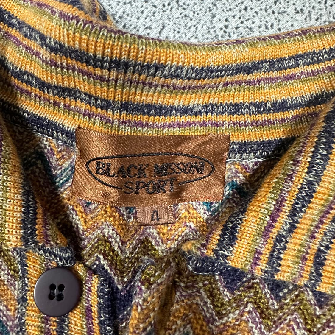 ✨ (바배) 미쏘니 카라넥 패턴 니트  상품이미지3