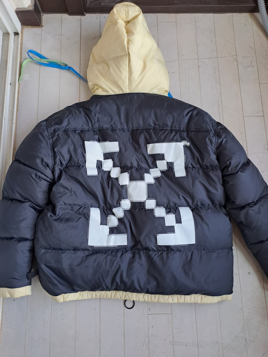 오프화이트 메인라벨 푸퍼패딩 상품이미지8