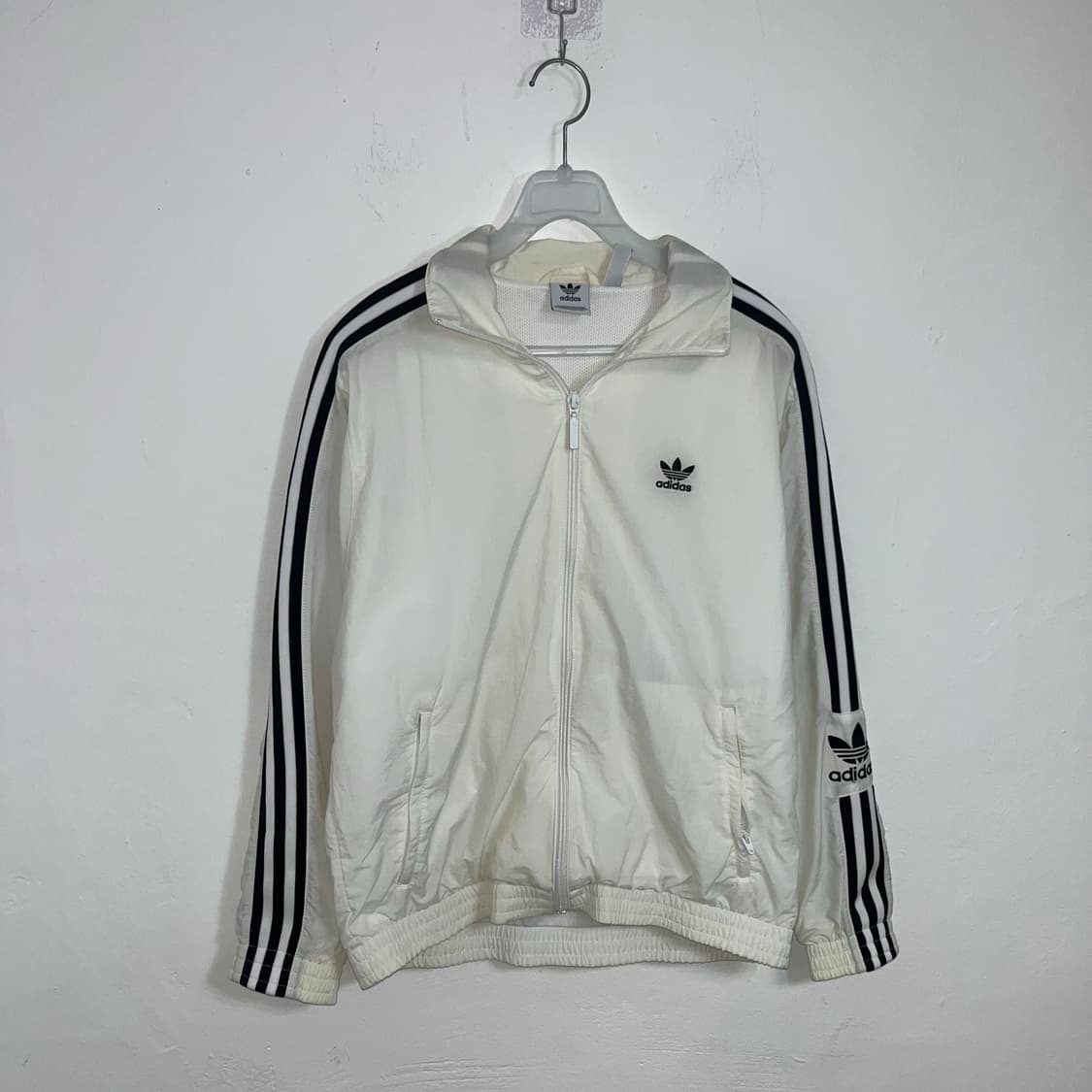 Adidas Lock-Up White Windbreaker 상품이미지4