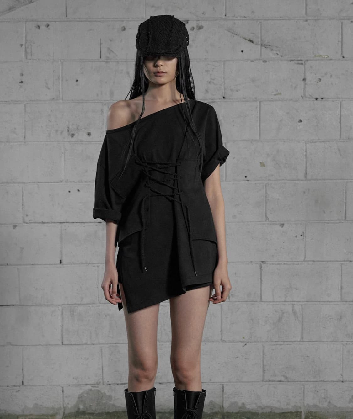 UNBALANCED CORSET OVERSIZED T 상품이미지1