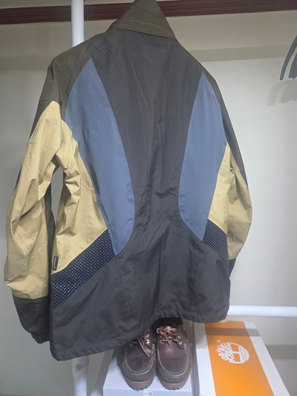 [XL] 디스커버리 익스페디션 고어텍스 바람막이 자켓 카키 베이지 상품이미지2