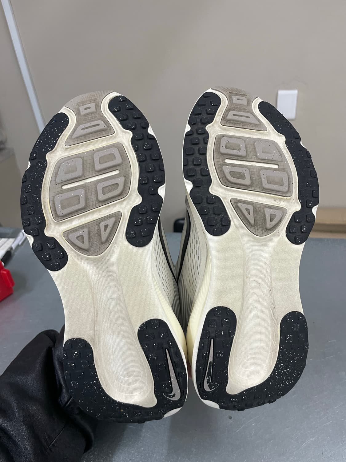 나이키 줌 보메로18 화이트 240 상품이미지6