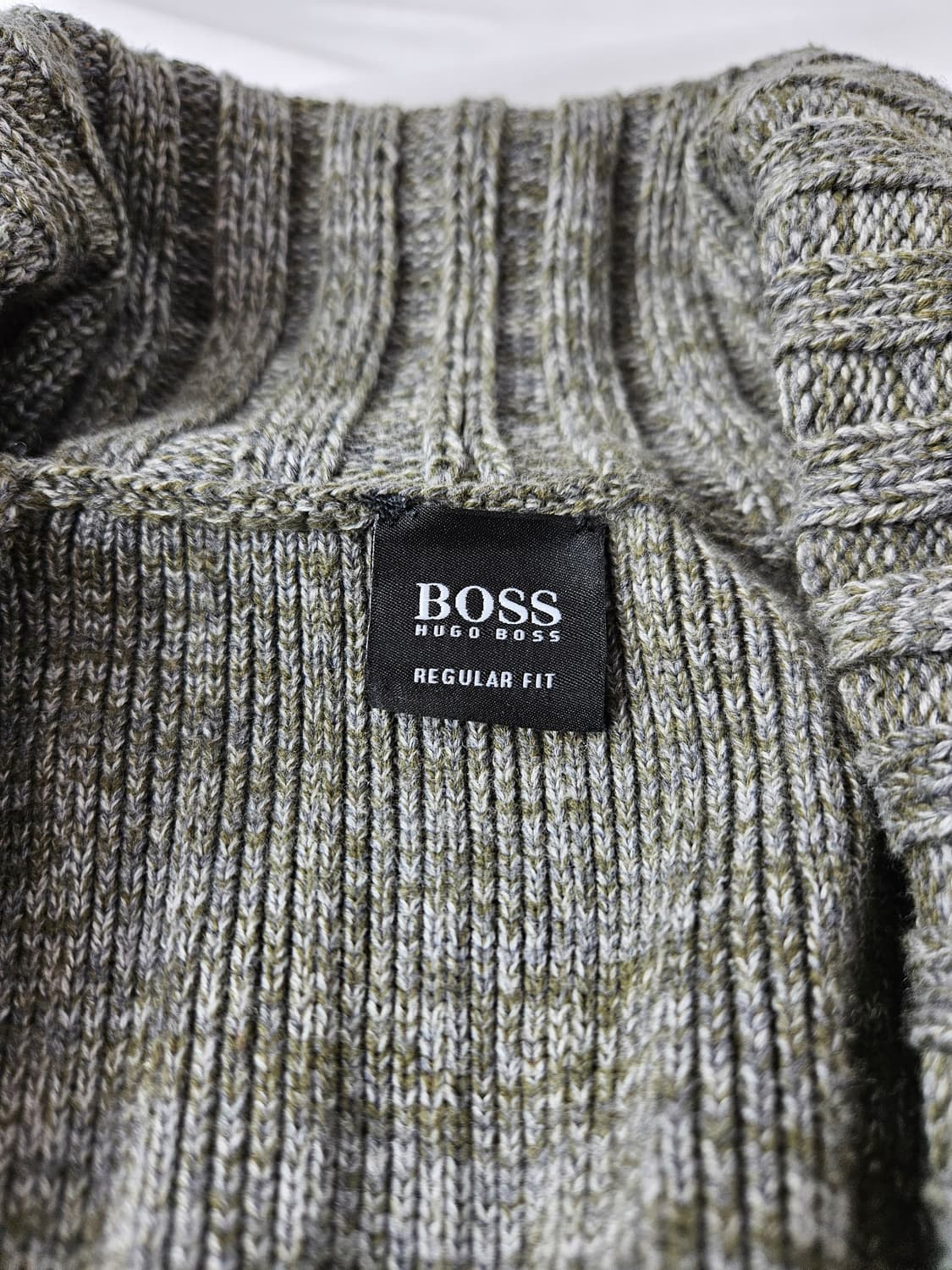 HUGO BOSS 휴고보스 울 숄카라 니트 가디건  상품이미지3