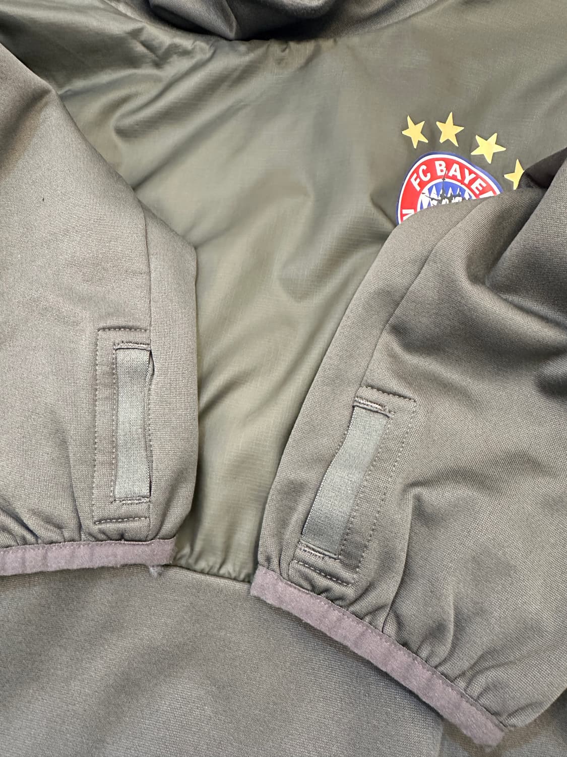 105) 아디다스 독일 뮌헨 바이에른 기모 트랙탑 차콜 그레이 상품이미지5