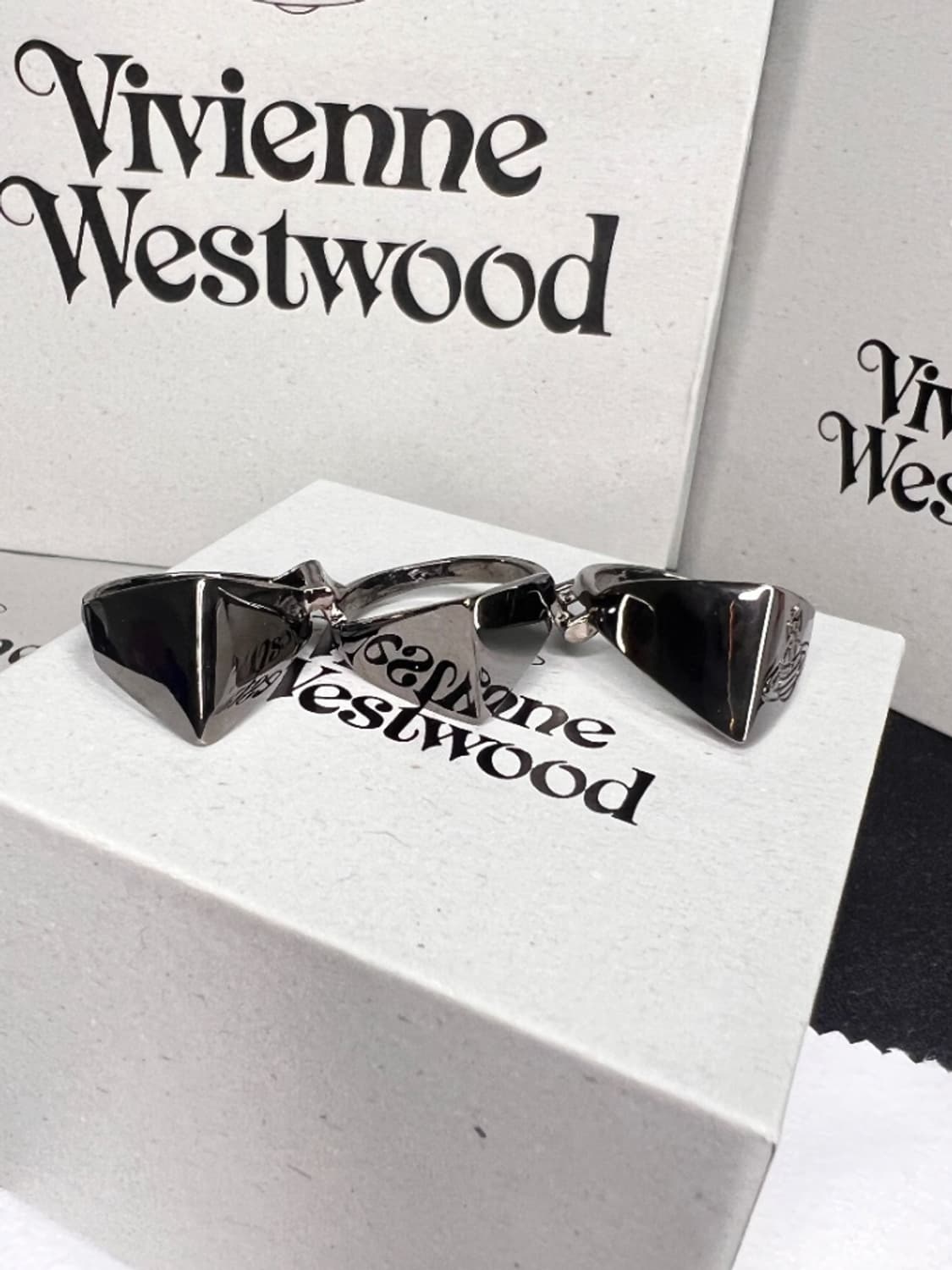 비비안웨스트우드 orb 너클링 반지 상품이미지4