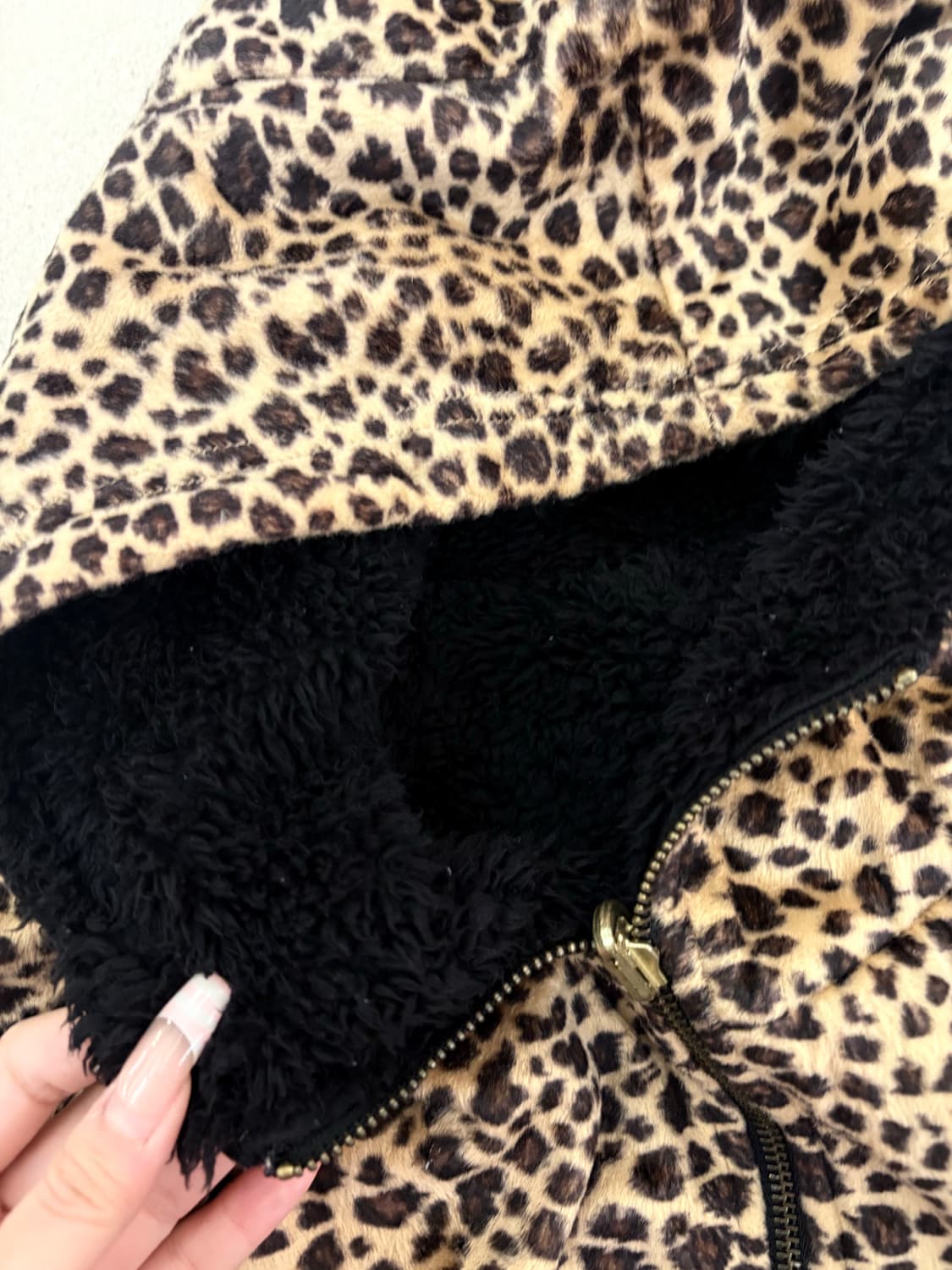 레오파드 리버시블 벨벳 후드집업 상품이미지5