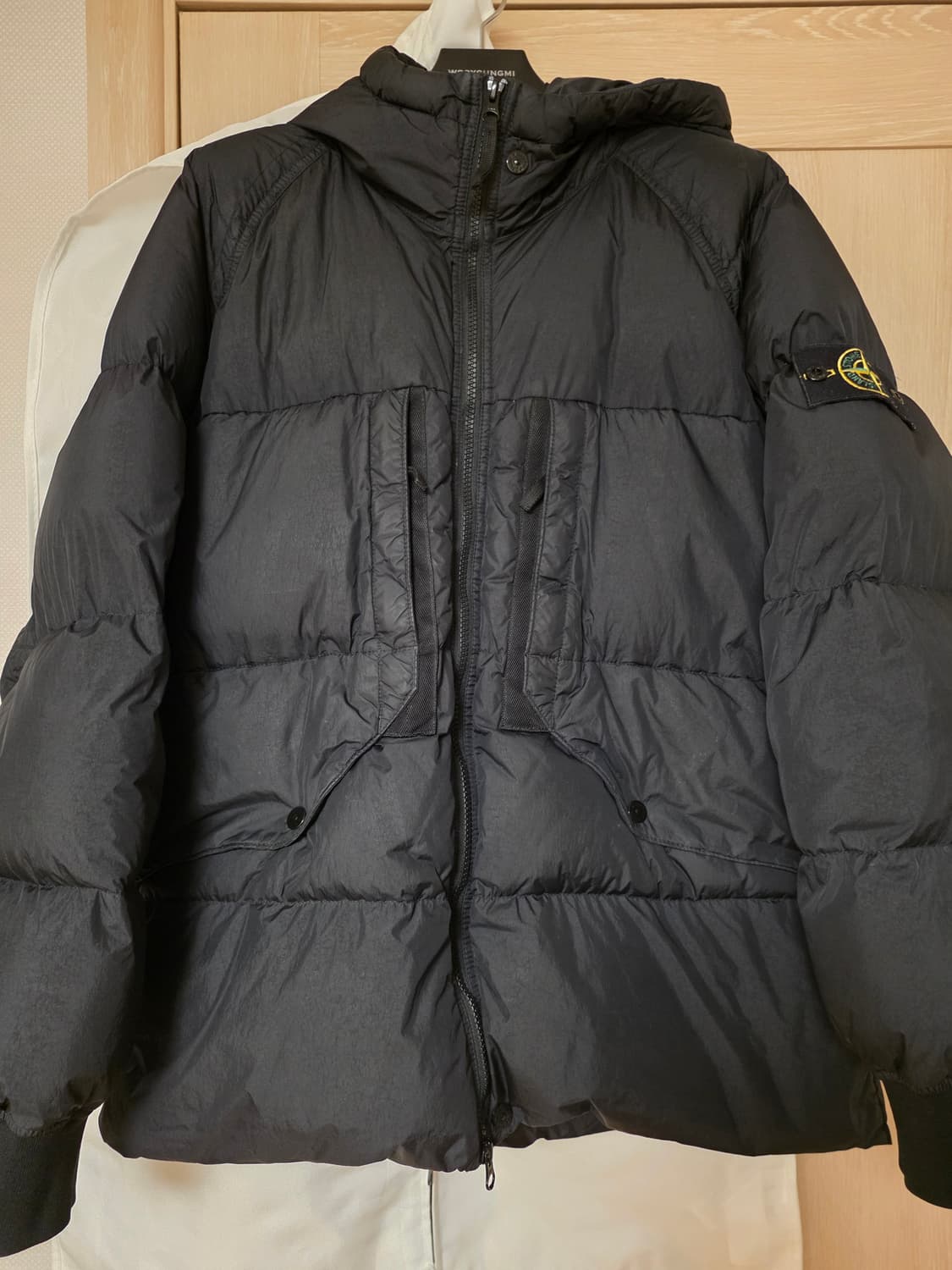 [L] 23FW 스톤아일랜드 크링클랩스 다운 후드 패딩 상품이미지2