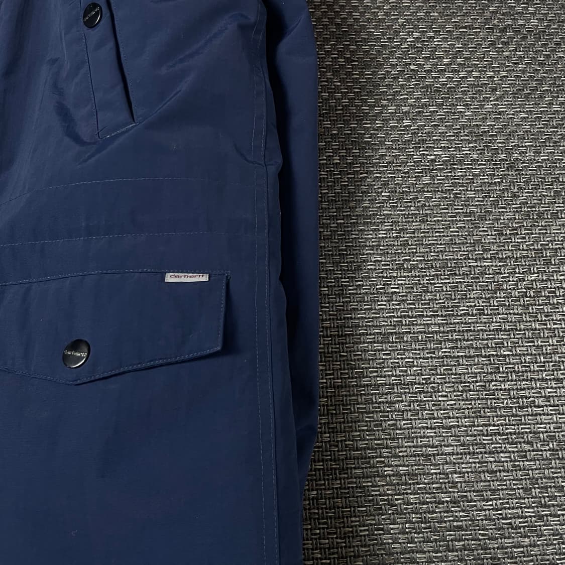 칼하트 네이비 멀티 포켓 앵커리지 패딩 XS 상품이미지5