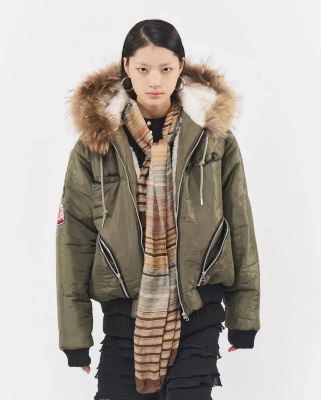 [새제품/50] 블루썬플라워 라쿤 트리밍 봄버 패딩 점퍼 상품이미지4