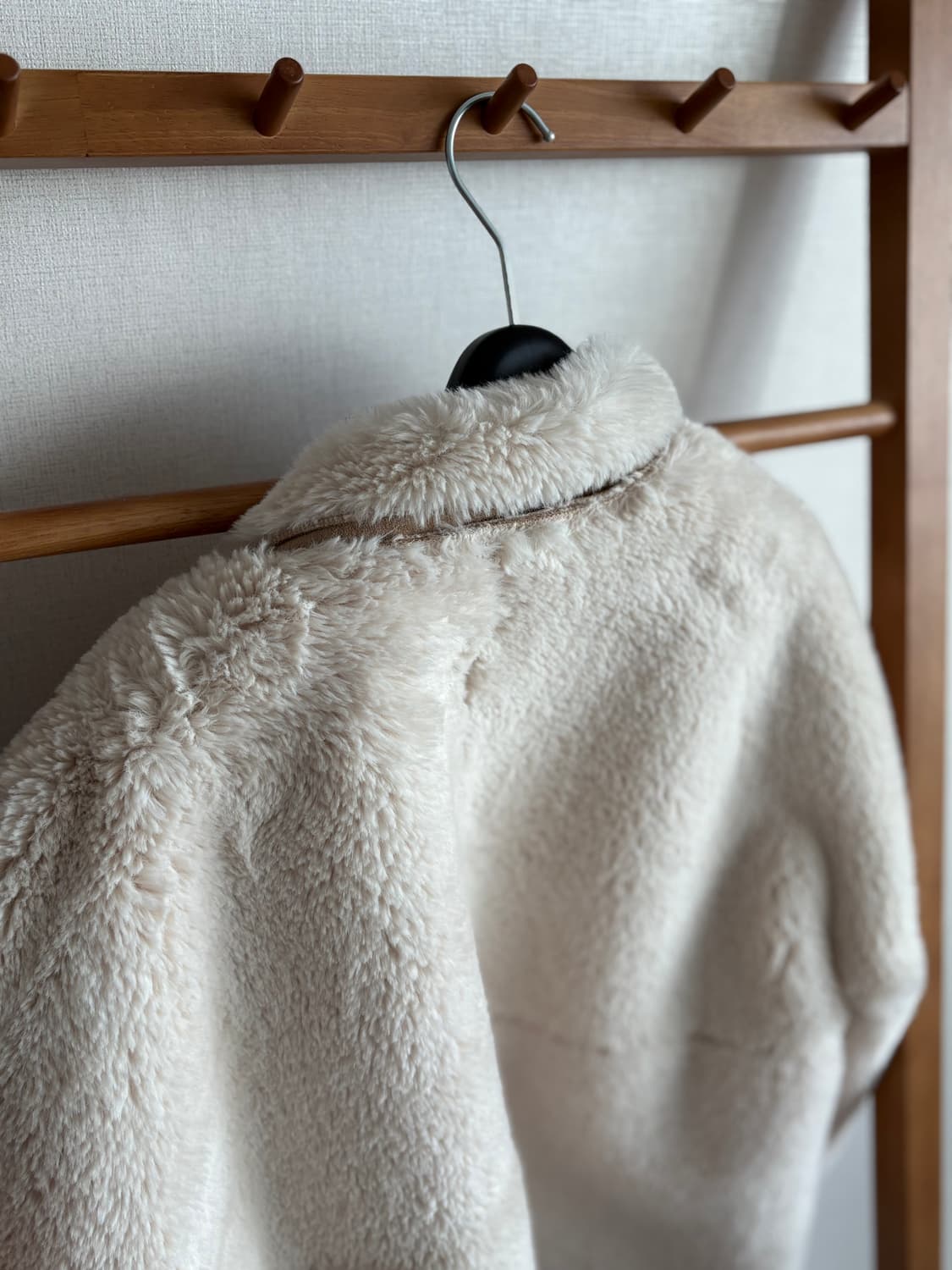 스튜디오톰보이 에코퍼 숏 무스탕  상품이미지3