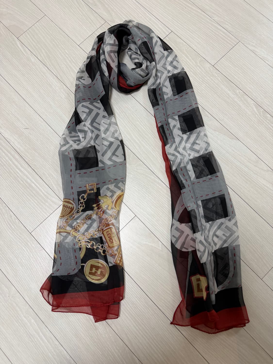정품 펜디 스카프 상품이미지1