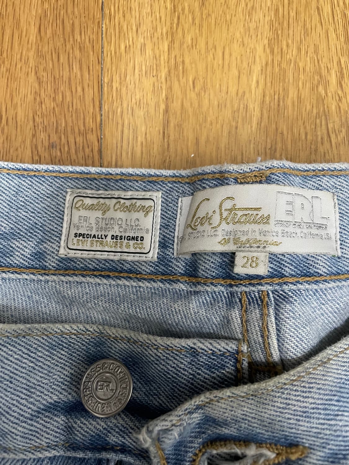 Erl levis 쇼츠 상품이미지3
