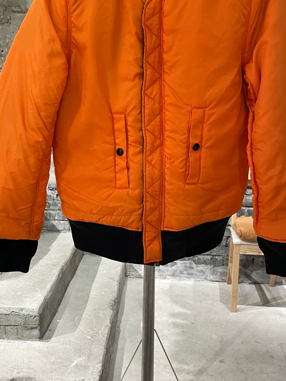 알파 인더스트리 블랙 ma-1 플라이트 리버시블 자켓 상품이미지7