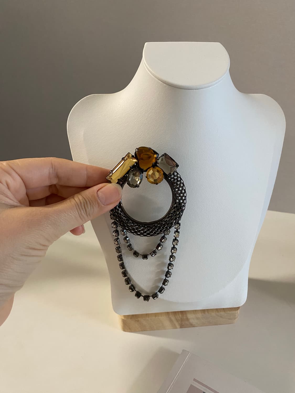 빈티지 메탈 큐빅 브로치 상품이미지4