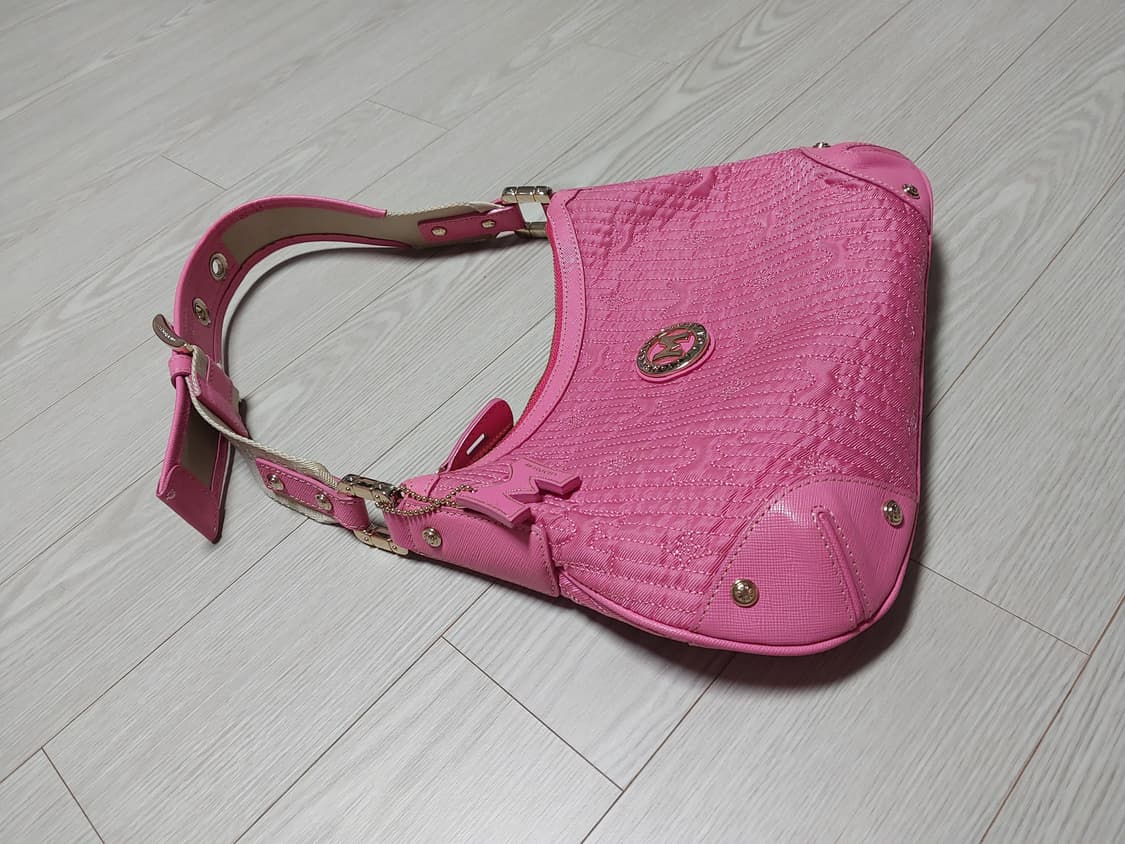 메트로시티 핑크 숄더백 상품이미지3