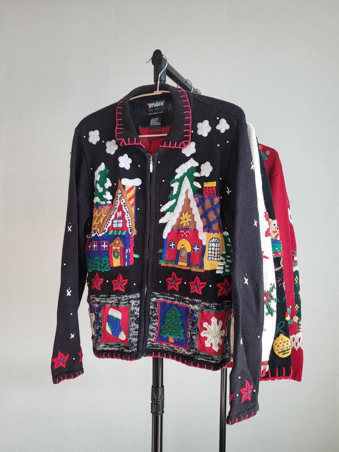 🎄크리스마스 마을을 담은 블랙 집업 가디건🎄 상품이미지1