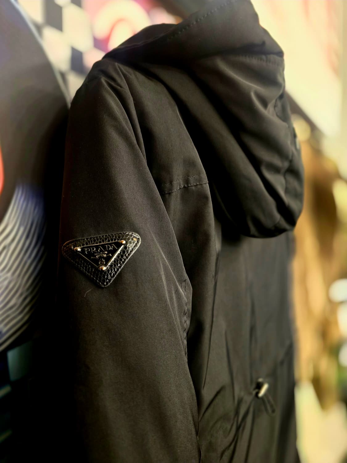 프라다(Prada) 블랙 다운 패딩 상품이미지4