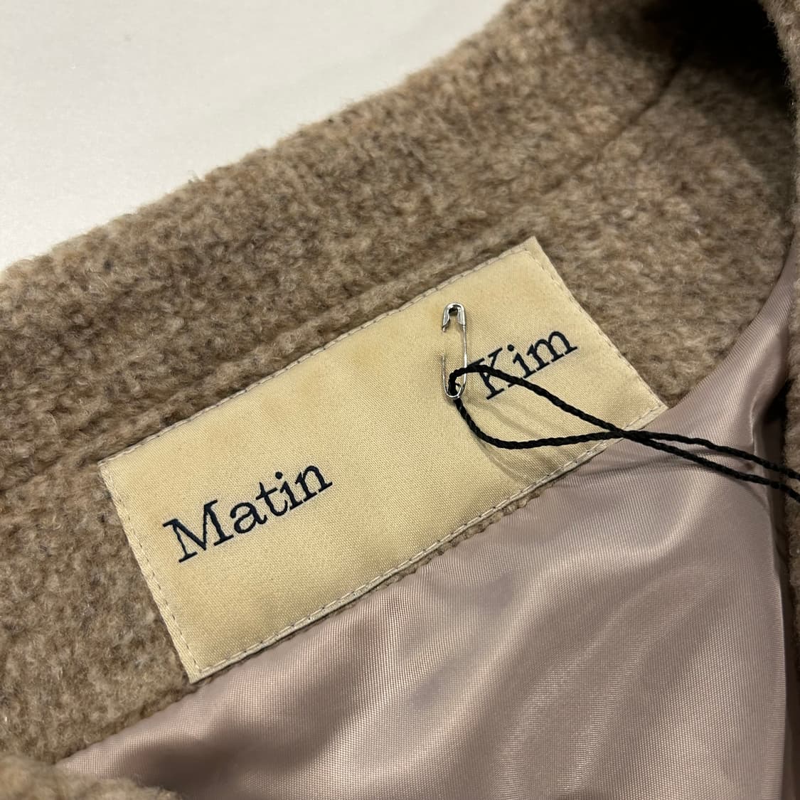 [OS] MATIN KIM 마뗑킴 볼륨 가디건 베이지 자켓 A512 상품이미지4