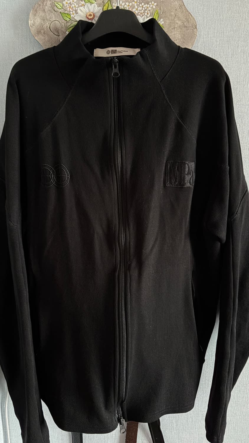 플라스틱 프로덕트 Mpa ribbed zip jacket 상품이미지2