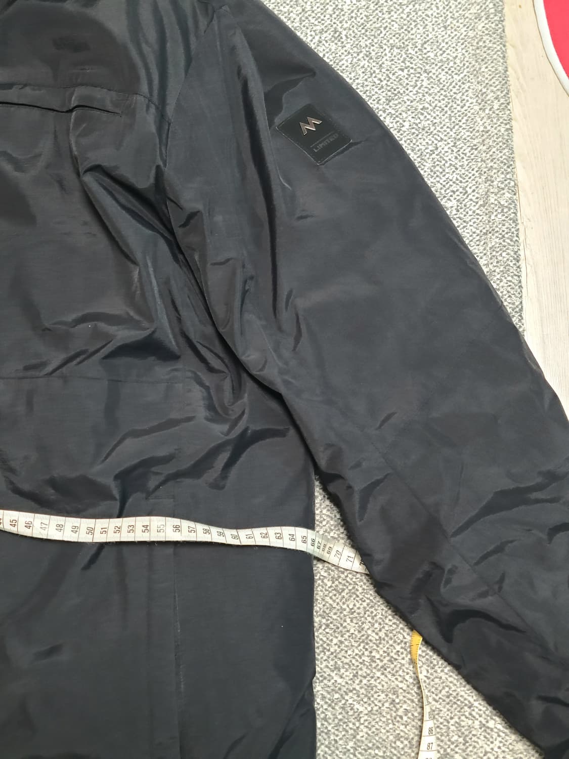 밀레 폴리 안감 롱패딩 105 블랙 상품이미지3