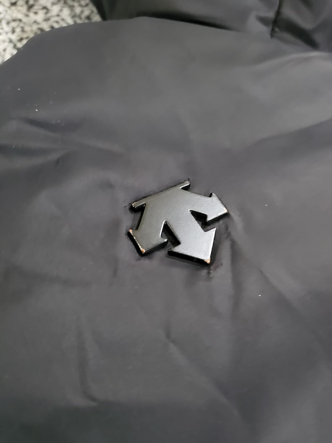 데상트 블랙 패딩자켓 상품이미지6