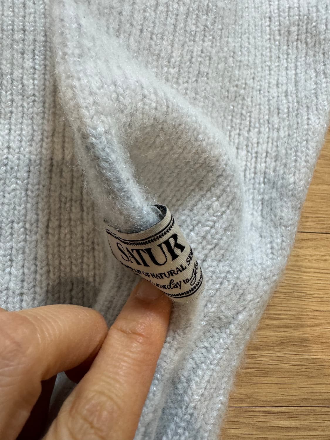 satur새터 니트 상품이미지3